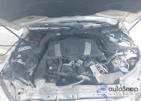 2009 Mercedes-Benz C 300 Luxury/Sport z USA, uszkodzony, nr VIN WDDGF54X09R050283